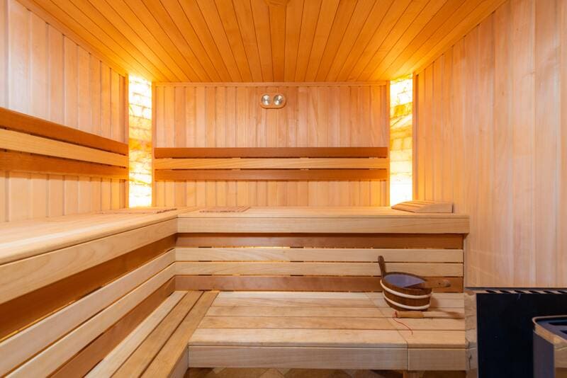 Sauna: beneficios para personas mayores